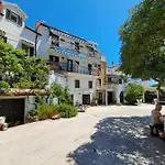 Borna Apartment Baška